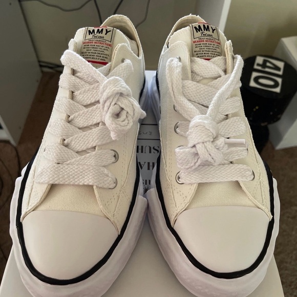 Maison Mihara Yasuhiro White pertersons